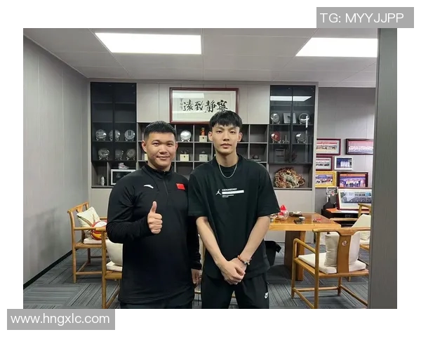 徐杰的篮球之路:从青涩少年到职业赛场的璀璨明星 徐杰的篮球之路:从青涩少年到职业赛场的璀璨明星